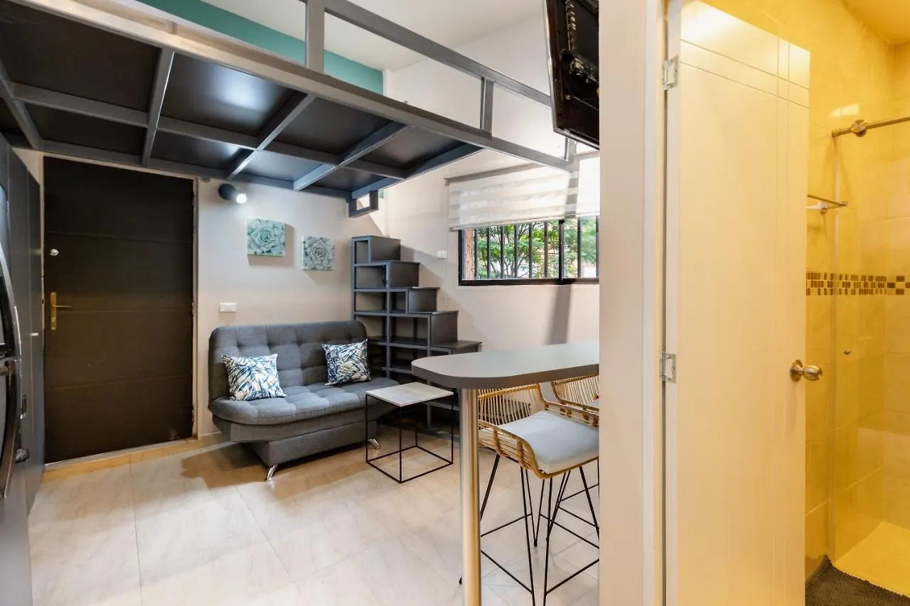 Studio Completo - Aguacatala Apartment Medellin