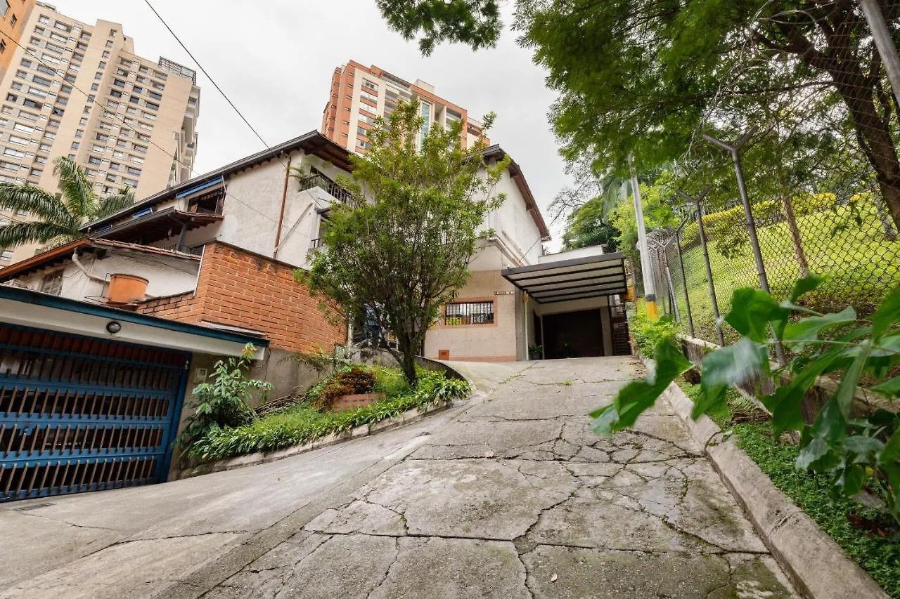 Studio Completo - Aguacatala Apartment Medellin 0*,  Colombia