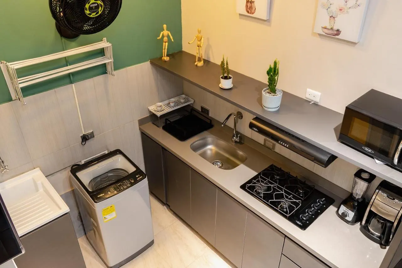 Studio Completo - Aguacatala Apartment Medellin
