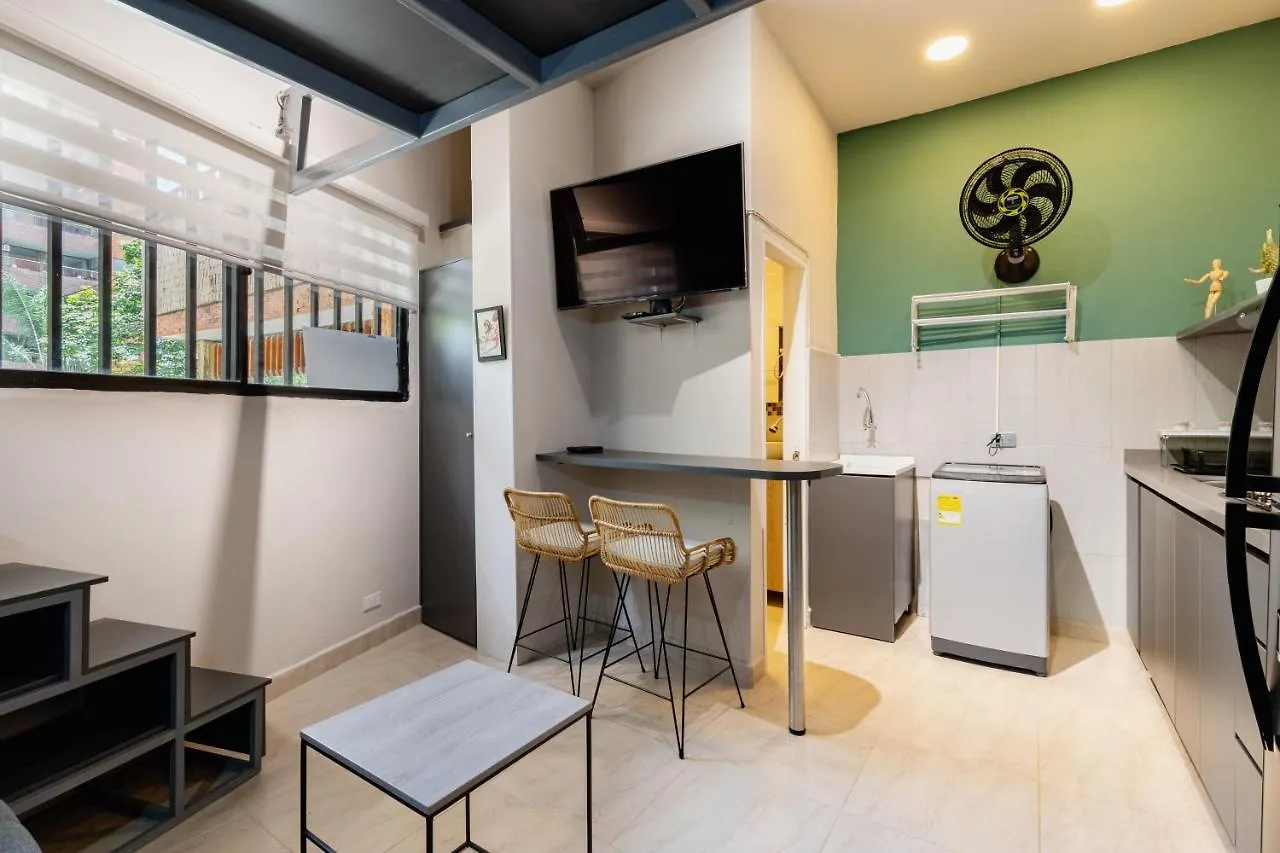 Studio Completo - Aguacatala Apartment Medellin