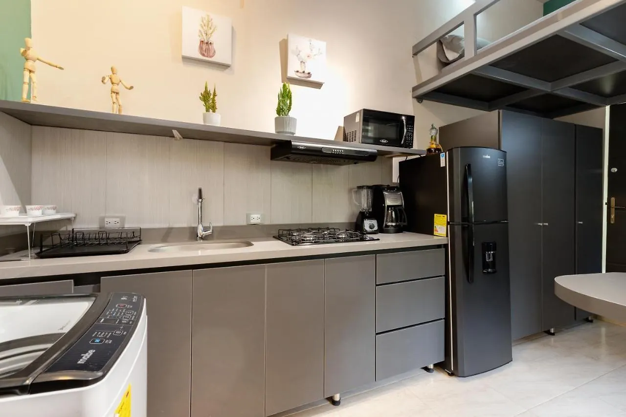 Studio Completo - Aguacatala Apartment Medellin
