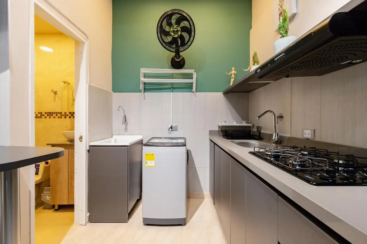 Studio Completo - Aguacatala Apartment Medellin
